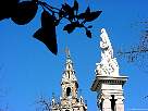 Foto de SEVILLA - VIRGEN INMACULADA Y LA GIRALDA